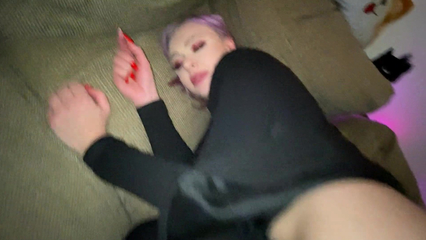 Отчим не сдержался и членом наказал падчерицу за позднее возвращение домой