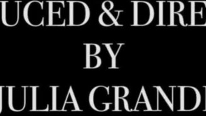 Девчонка с красивой фигуркой не отказалась от секса на пляже с незнакомцем