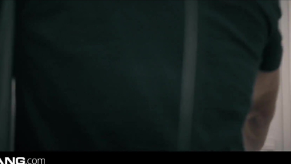 Исполнила свое желание и трахнулась с 4 мужиками в гэнг бэнг порно