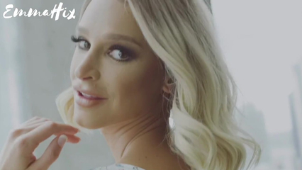 Худая шлюшка приехала в гостиницу и помогла клиенту кончить