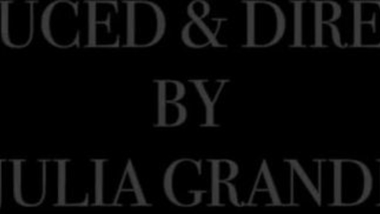 Ты еби меня в попку, а я буду теребить клитор, чтобы сильнее кончить