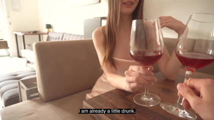 Страстным сексом закончилось свидание молодой девчонки с новым парнем