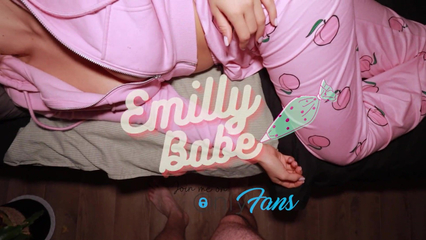 Пришел к сестре ночью, чтобы пососала член и дала себя трахнуть