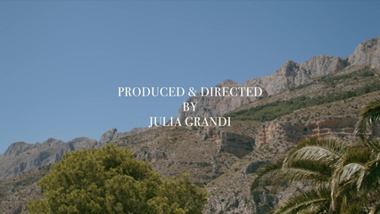 Замужняя брюнетка скачет на члене соседа, пока муж на работе