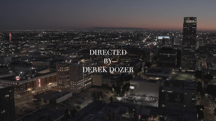 Сочная блондинка с красивым телом залезла на член давнего друга