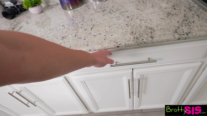 Трахнул младшую сестру, когда нашел ее дневник с желаниями