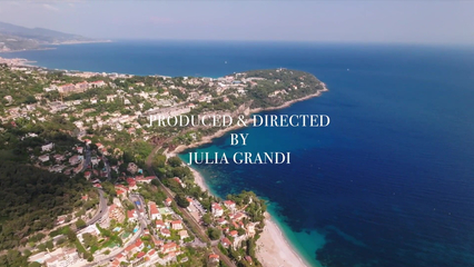 Худая модель трахается со своим тайным поклонником на курорте