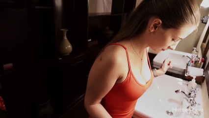 Я трахаю каждый день свою подружку во время совместного отпуска