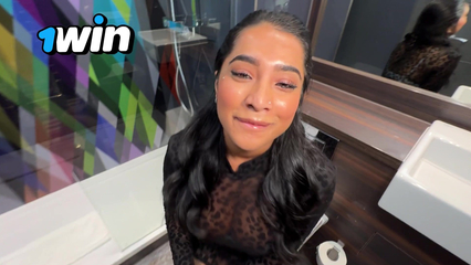 Нихуя себе у тебя длинный член, он с трудом помещается у меня во рту